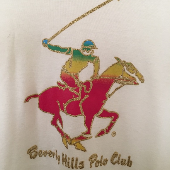 Woman’s top - Picture 2 of 3